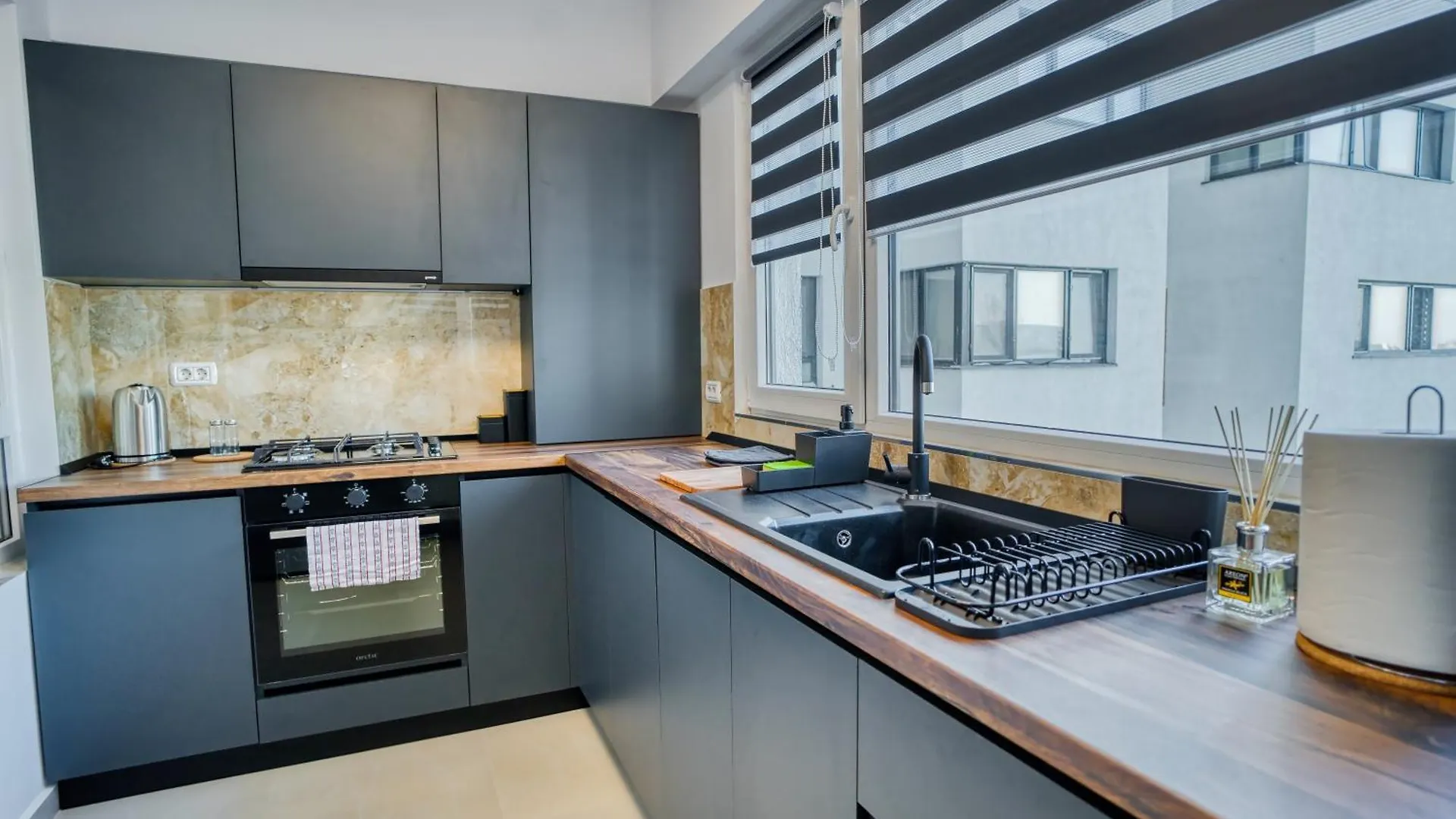 Stylish Hideaway Near City Center Bucharest Romania